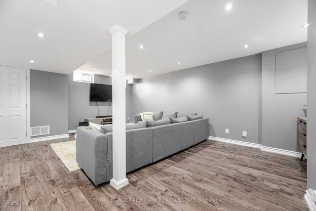 Additional image 25 of 56 Valonia Dr