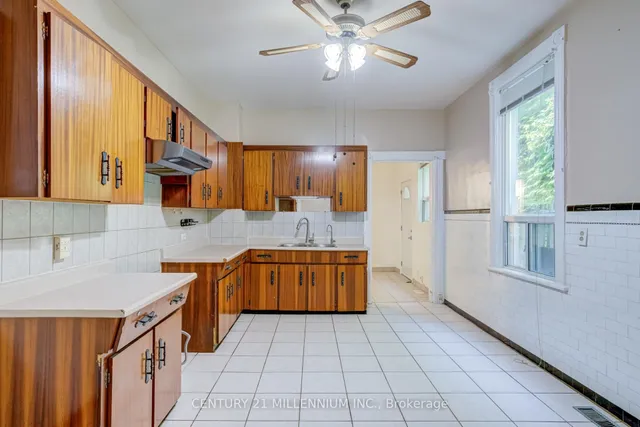 Additional image 20 of 144 Robert St