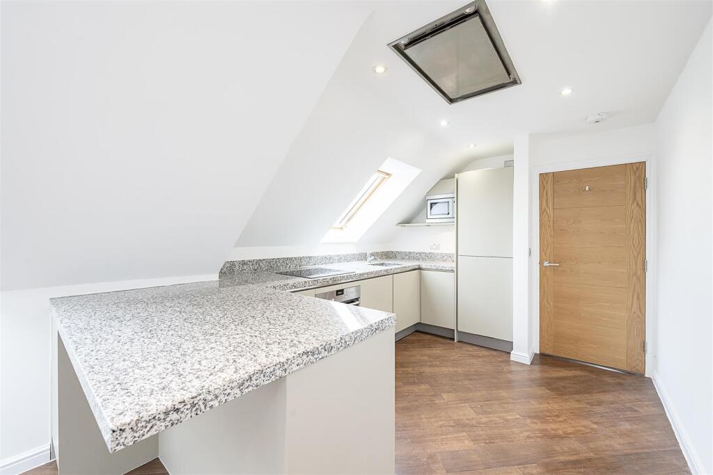 Additional image 12 of Kinsbourne Close, Harpenden