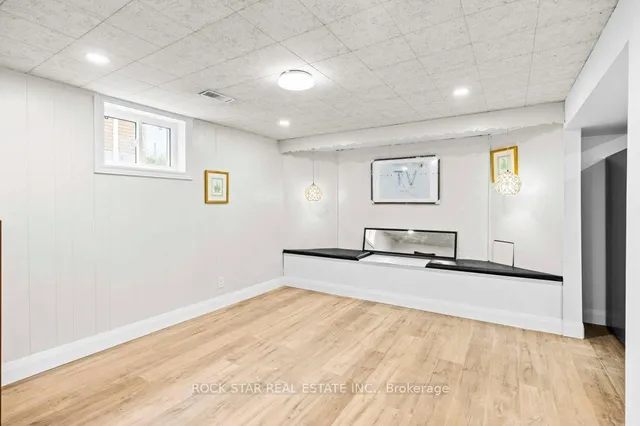 Additional image 28 of 25 Greeningdon Dr