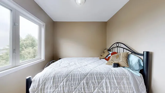 Additional image 27 of 58 Stagecoach Circ