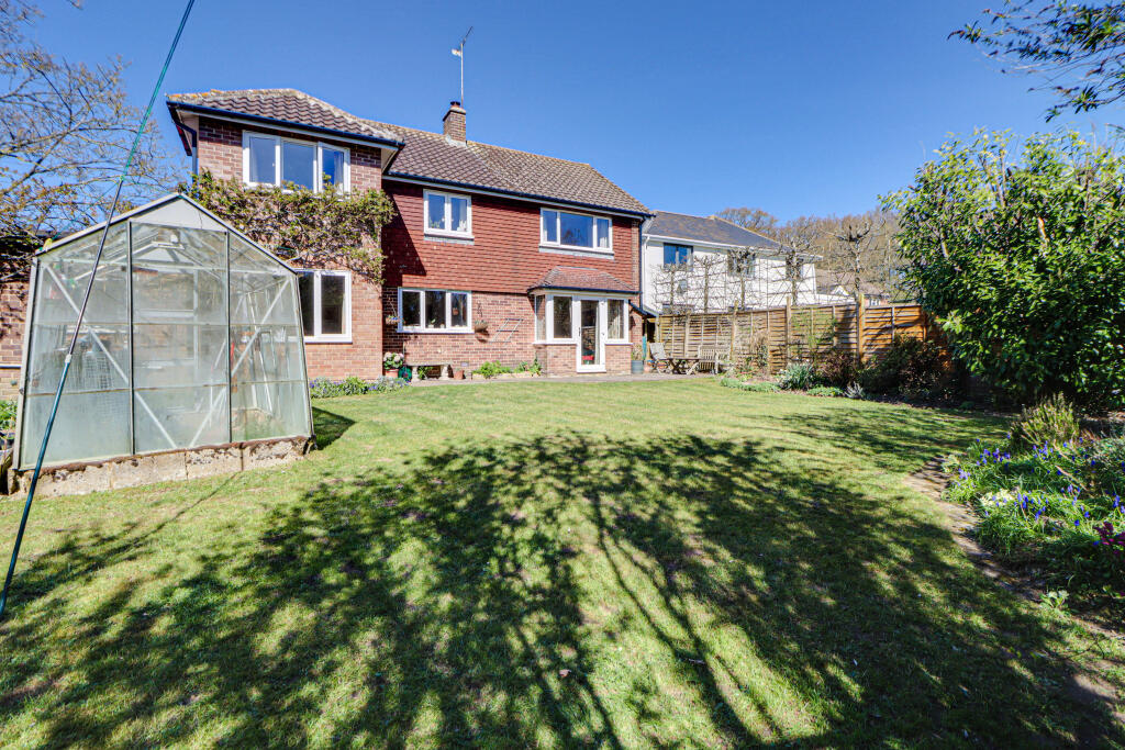 Additional image 7 of Bloomfield Road, Harpenden, Hertfordshire, AL5