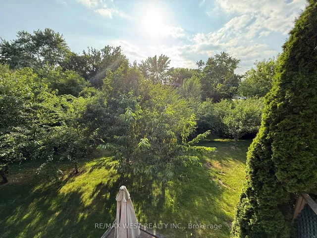 Additional image 42 of 4256 Petersburg Cres