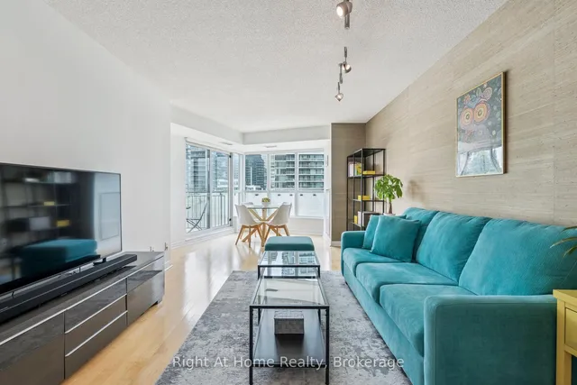 Additional image 3 of 2111 Lake Shore Blvd Unit 605