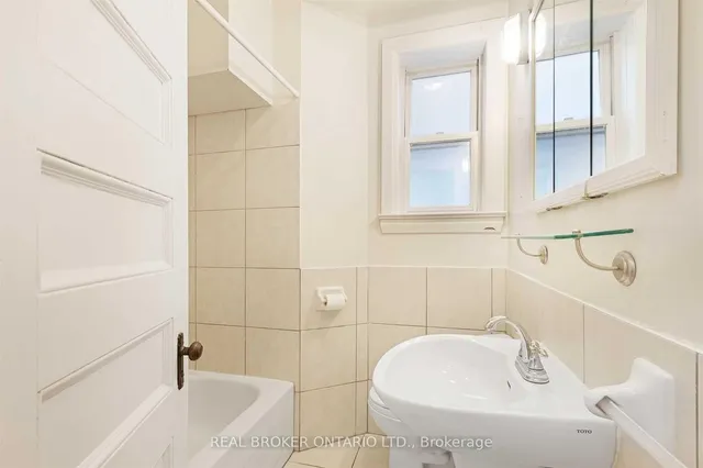 Additional image 17 of 499 Palmerston Blvd