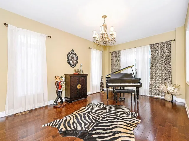 房产图片 6 - 2335 Awenda Dr