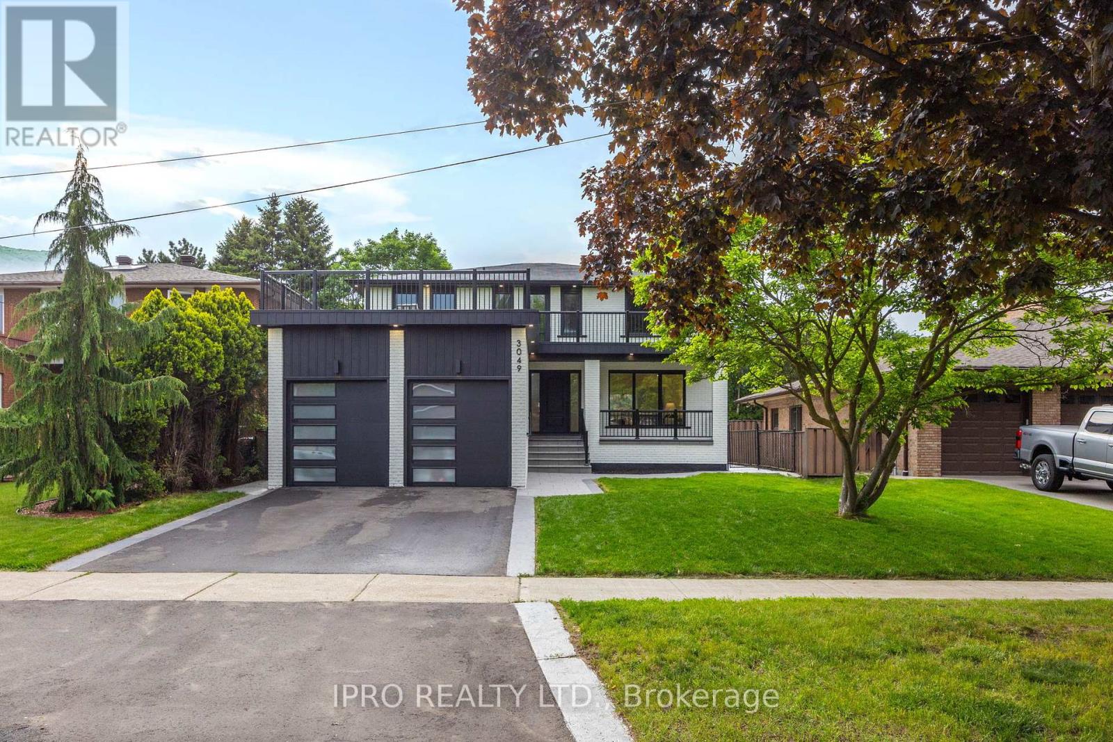 3049 GOLDEN ORCHARD DRIVE|Mississauga (Applewood), Ontario L4X2V1