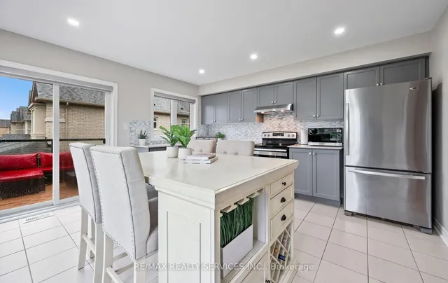 Additional image 22 of 73 Padbury Tr