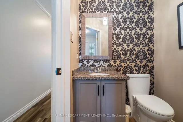 Additional image 7 of 1231 Blanshard Dr