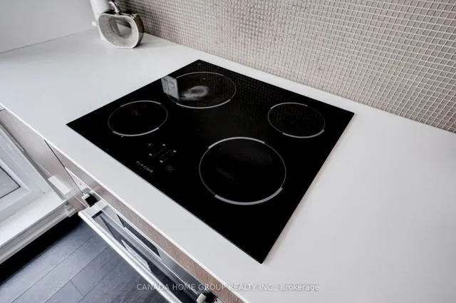 Additional image 21 of 197 Yonge St Unit 3605