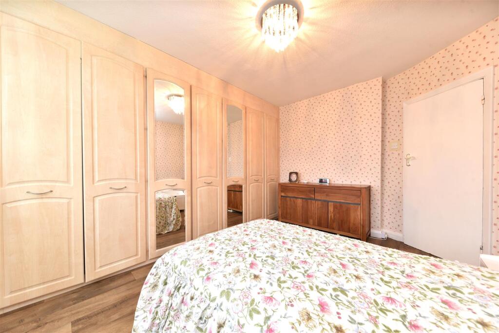 Additional image 4 of Westland Drive, Brookmans Park, Hatfield