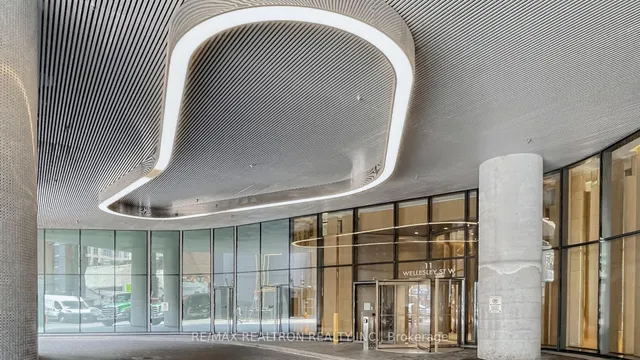 Additional image 32 of 11 Wellesley St Unit 811