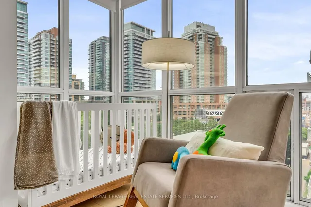 Additional image 30 of 1005 King St Unit 707