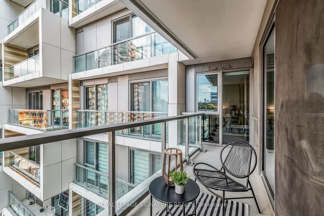 Additional image 26 of 118 Merchants' Wharf Unit 517