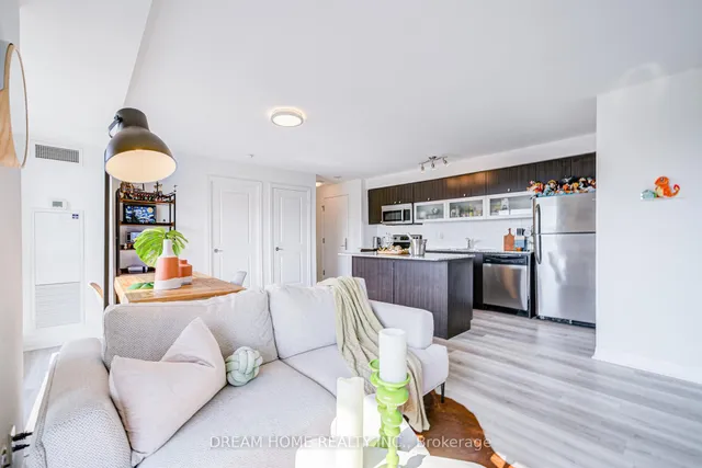 房产图片 15 - 2015 Sheppard Ave 单元904