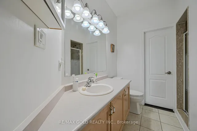 Additional image 26 of 46 Cobblestone Crt