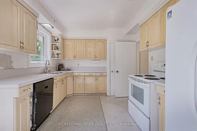 Additional image 18 of 1616 Islington Ave