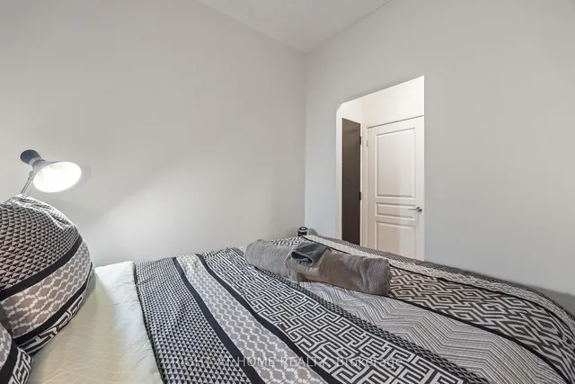 Additional image 19 of 18 Yonge St Unit 3602