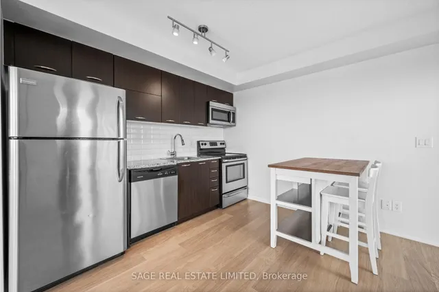 Additional image 3 of 38 Joe Shuster Way Unit 1518