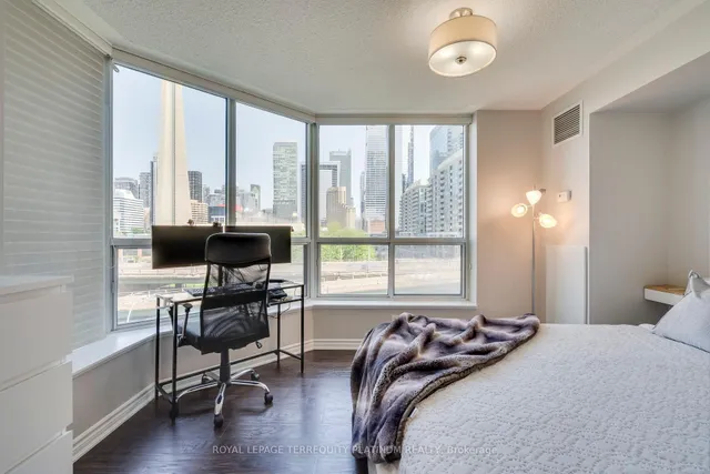 Additional image 15 of 228 Queens Quay Unit 702