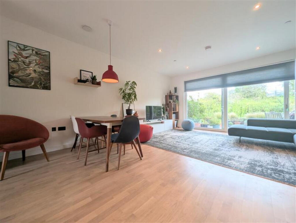 Additional image 3 of South Loop Square, Birmingham, B16 0