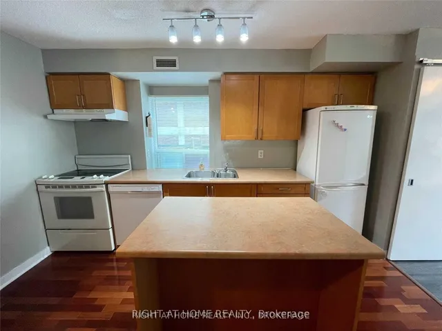 Additional image 6 of 77 Lombard St Unit 501