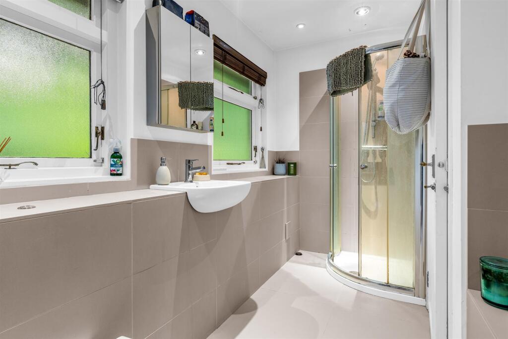 Additional image 14 of Burnham Green Road, Welwyn