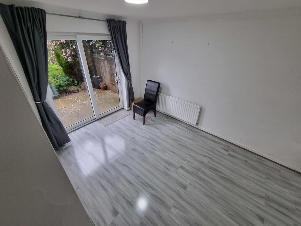 Additional image 14 of 76 Pipers Green, Hall Green, B28