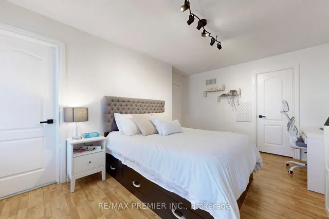 Additional image 34 of 42 Sparta Dr