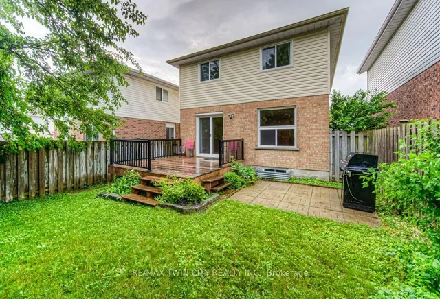 Additional image 39 of 44 Northmanor Cres