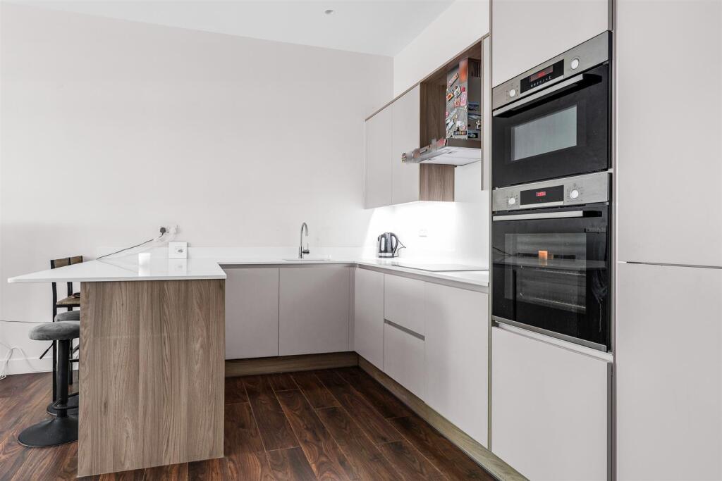 Additional image 4 of Broadwater Road, Welwyn Garden City