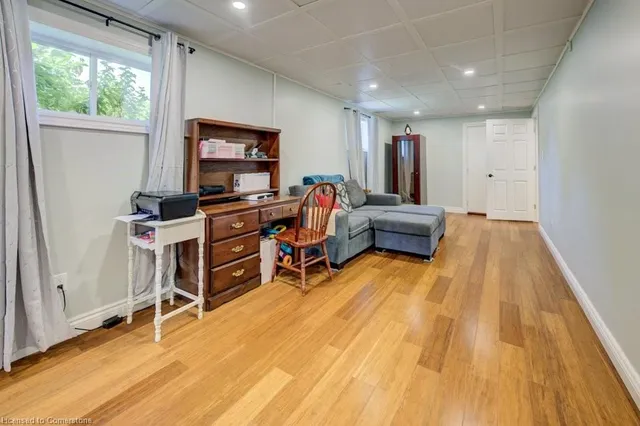 Additional image 25 of 151 Walter Ave