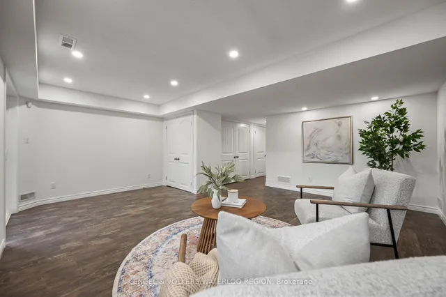 Additional image 38 of 6 Upper Mercer St Unit D16