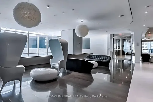 Additional image 10 of 1 Bloor St Unit 414