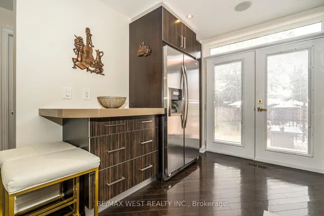 Additional image 20 of 111 Hay Ave