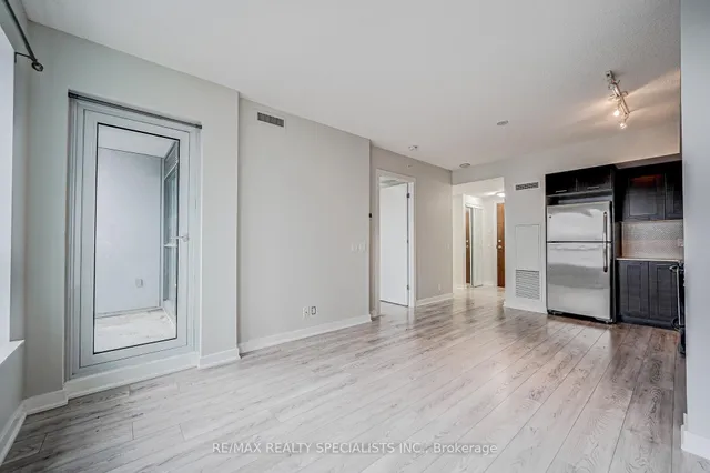 房产图片 12 - 多伦多湖滨大道2220号601单元