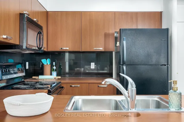 Additional image 8 of 51 Harrison Garden Blvd Unit 306