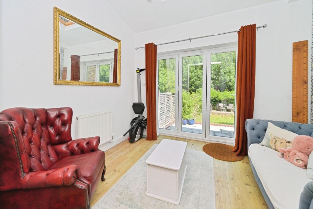 Additional image 8 of Pemberton Close, St. Albans, AL1