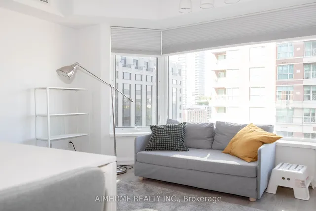 Additional image 15 of 155 Yorkville Ave Unit 1015