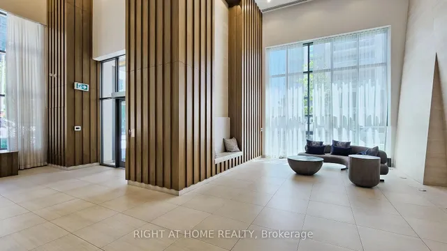 房产图片 4 - 70 Annie Craig Dr 单元 2703