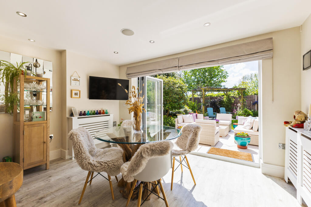 Additional image 2 of Sevenacres, Welwyn, AL6