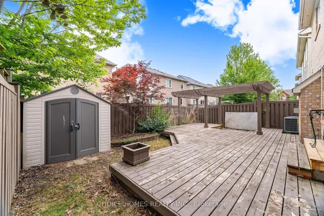 房产图片 47 - 319 麦克杜格尔交汇处