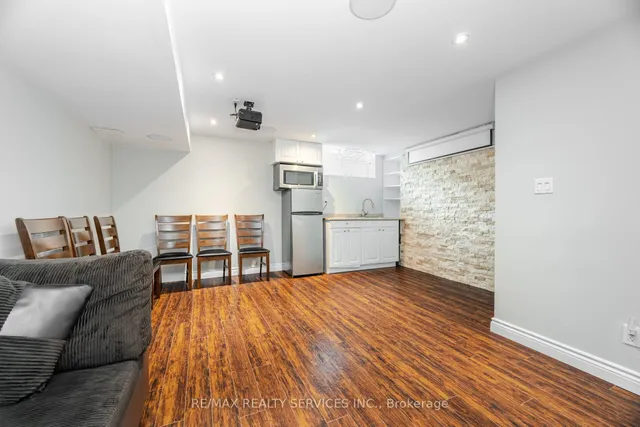 Additional image 38 of 162 Sussexvale Dr