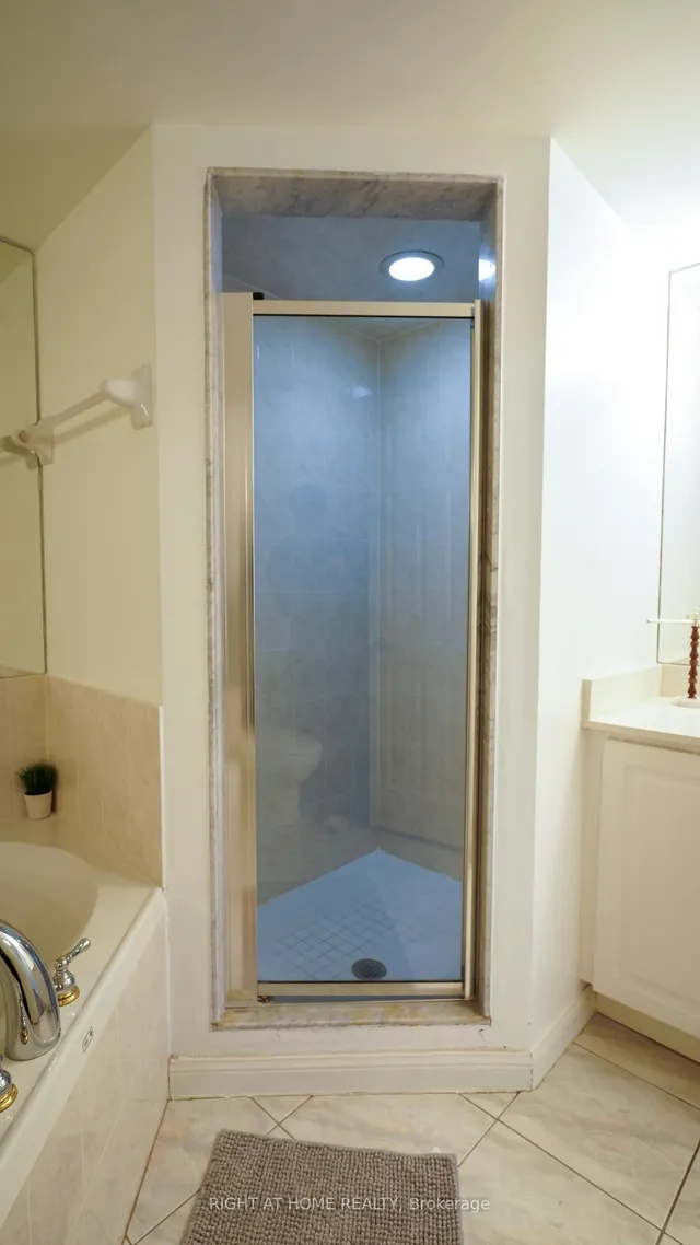 Additional image 19 of 188 Redpath Ave Unit 408