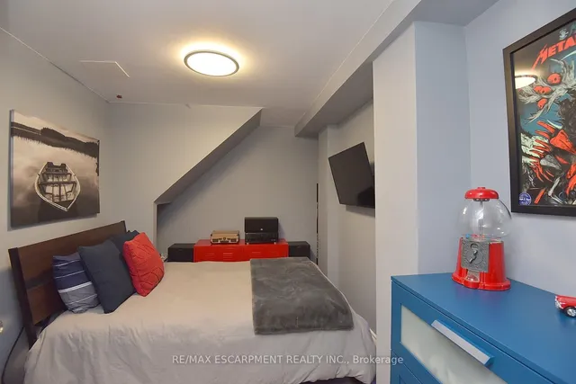 Additional image 42 of 27 Pirie Dr