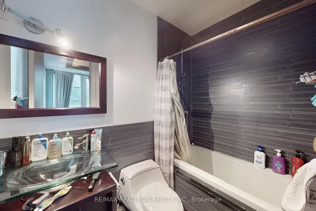 Additional image 26 of 44 Tefley Rd