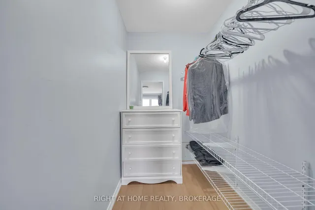 Additional image 17 of 1058 Falgarwood Dr Unit 132