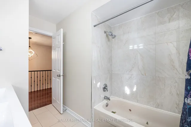 Additional image 35 of 19 Earl Grey Cres