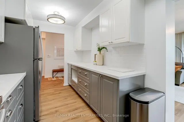 Additional image 10 of 29 Pemberton Ave Unit 701