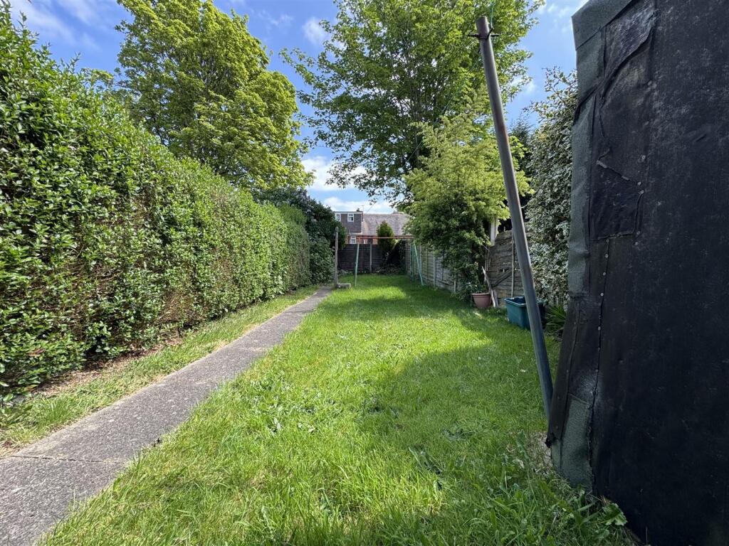 Additional image 29 of Gainsborough Crescent, Great Barr, Birmingham